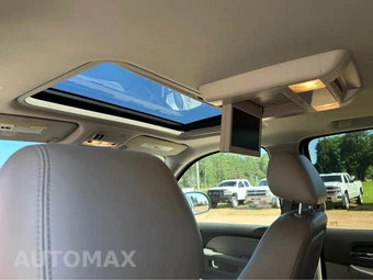 2011 Chevrolet Suburban 1500 LT 1LT - miniatura 11