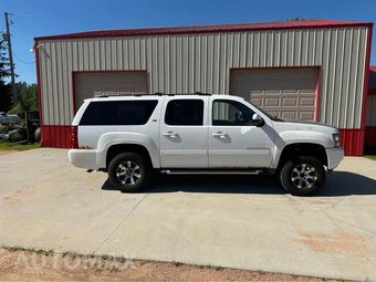 2011 Chevrolet Suburban 1500 LT 1LT - miniatura 6