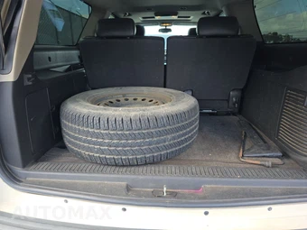 2011 Chevrolet Suburban 1500 LTZ 1LZ - miniatura 17