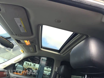 2011 Chevrolet Suburban 1500 LTZ 1LZ - miniatura 19