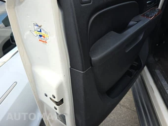 2011 Chevrolet Suburban 1500 LTZ 1LZ - miniatura 9