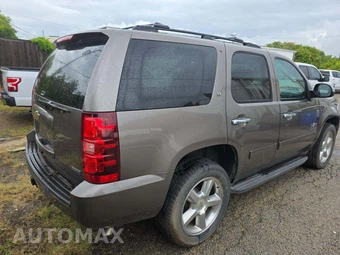 2011 Chevrolet Tahoe LT 1LT – miniatura 3