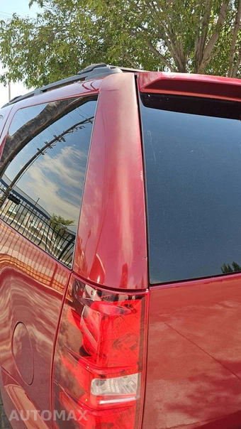 2011 Chevrolet Tahoe LT 1LT – miniatura 31