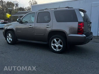 2011 Chevrolet Tahoe LT 1LT - miniatura 4