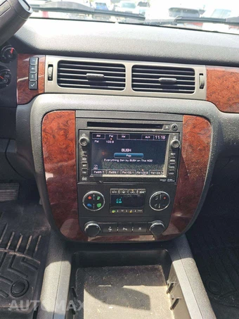 2011 Chevrolet Tahoe LT 1LT - miniatura 10