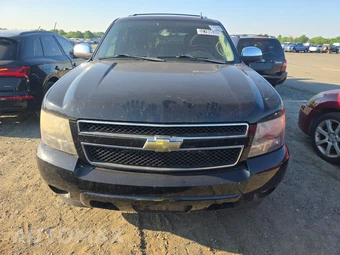 2011 Chevrolet Tahoe LT 1LT - miniatura 2