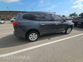 2011 Chevrolet Traverse LS 1LS – miniatura 4