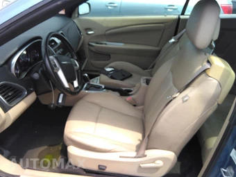 2011 Chrysler 200 Limited – miniatura 3