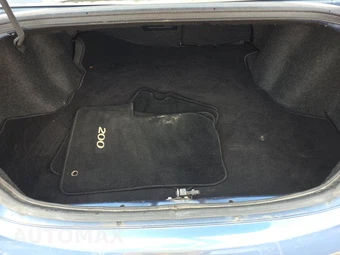 2011 Chrysler 200 Limited Sedan - miniatura 16