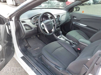 2011 Chrysler 200 Touring Convertible - miniatura 10