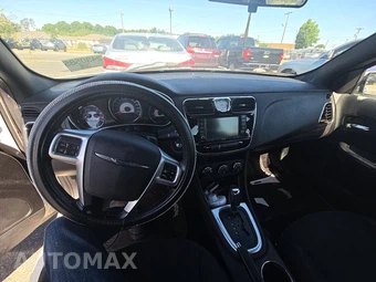 2011 Chrysler 200 Touring Sedan – miniatura 11