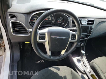 2011 Chrysler 200 Touring Sedan – miniatura 10