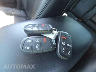 2011 Chrysler 300 Limited – miniatura 8