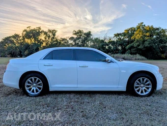 2011 Chrysler 300 Limited - miniatura 4