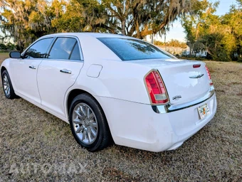 2011 Chrysler 300 Limited - miniatura 5