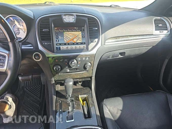 2011 Chrysler 300C – miniatura 10