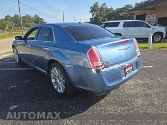 2011 Chrysler 300C – miniatura 2