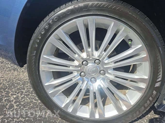 2011 Chrysler 300C – miniatura 24