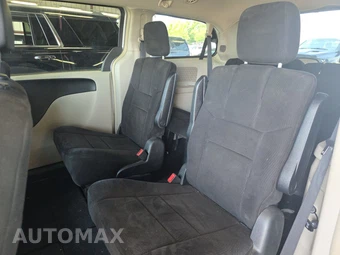 2011 Chrysler Town & Country Touring 121.2" WB - miniatura 13