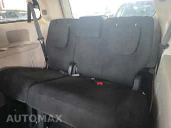 2011 Chrysler Town & Country Touring 121.2" WB - miniatura 14