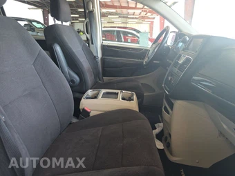 2011 Chrysler Town & Country Touring 121.2" WB - miniatura 8