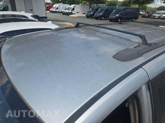 2011 Chrysler Town & Country Touring 121.2" WB – miniatura 12