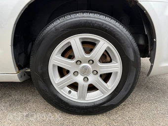 2011 Chrysler Town & Country Touring 121.2" WB - miniatura 35