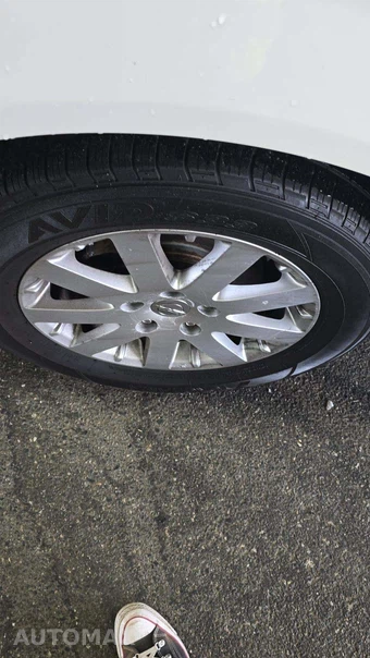 2011 Chrysler Town & Country Touring L 121.2" WB - miniatura 36