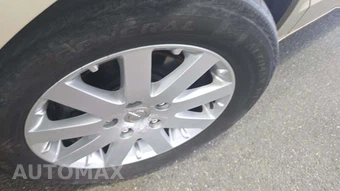2011 Chrysler Town & Country Touring L 121.2" WB – miniatura 33