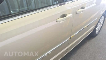 2011 Chrysler Town & Country Touring L 121.2" WB – miniatura 34