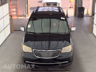 2011 Chrysler Town & Country Touring L 121.2" WB - miniatura 2