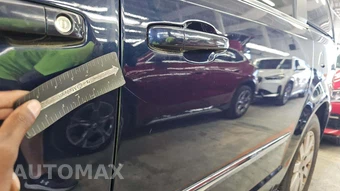 2011 Chrysler Town & Country Touring L 121.2" WB - miniatura 38