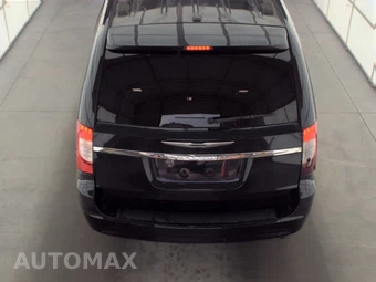 2011 Chrysler Town & Country Touring L 121.2" WB - miniatura 5
