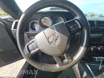 2011 Dodge Challenger SRT8 - miniatura 10