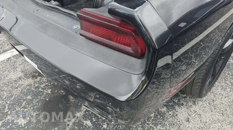 2011 Dodge Challenger SRT8 - miniatura 18