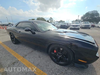 2011 Dodge Challenger SRT8 - miniatura 3