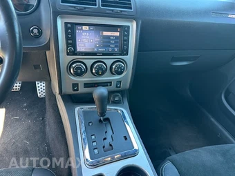 2011 Dodge Challenger SRT8 - miniatura 12