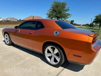 2011 Dodge Challenger SRT8 - miniatura 7