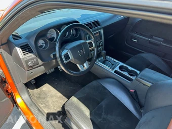 2011 Dodge Challenger SRT8 - miniatura 9