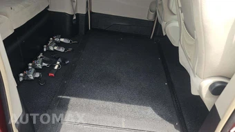 2011 Dodge Grand Caravan Crew Minivan 121.2" WB - miniatura 24