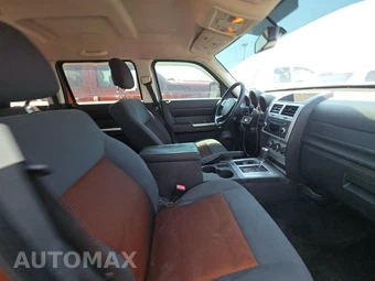 2011 Dodge Nitro Detonator - miniatura 8