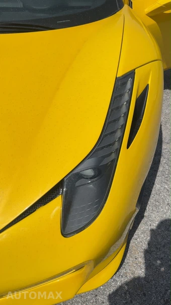 2011 Ferrari 458 Italia - miniatura 12