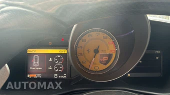 2011 Ferrari 458 Italia - miniatura 8