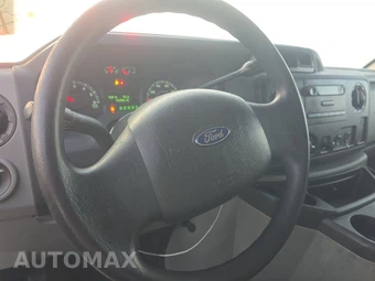 2011 Ford E-150 Commercial Cargo Van 138.0" WB - miniatura 10