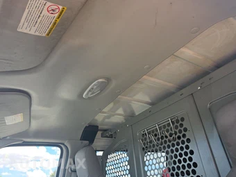 2011 Ford E-250 Commercial Cargo Van 138.0" WB – miniatura 16