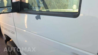 2011 Ford E-250 Commercial Cargo Van 138.0" WB – miniatura 39