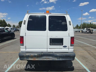 2011 Ford E-250 Commercial Cargo Van 138.0" WB – miniatura 5
