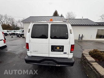 2011 Ford E-250 Commercial Cargo Van 138.0" WB - miniatura 6