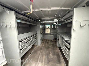 2011 Ford E-250 Commercial Cargo Van 138.0" WB - miniatura 9