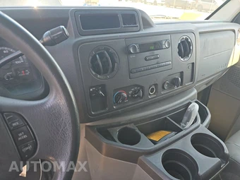 2011 Ford E-250 Commercial Cargo Van 138.0" WB - miniatura 11
